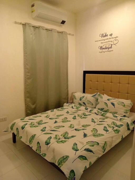 Home Away From Home. Bacolod Buitenkant foto