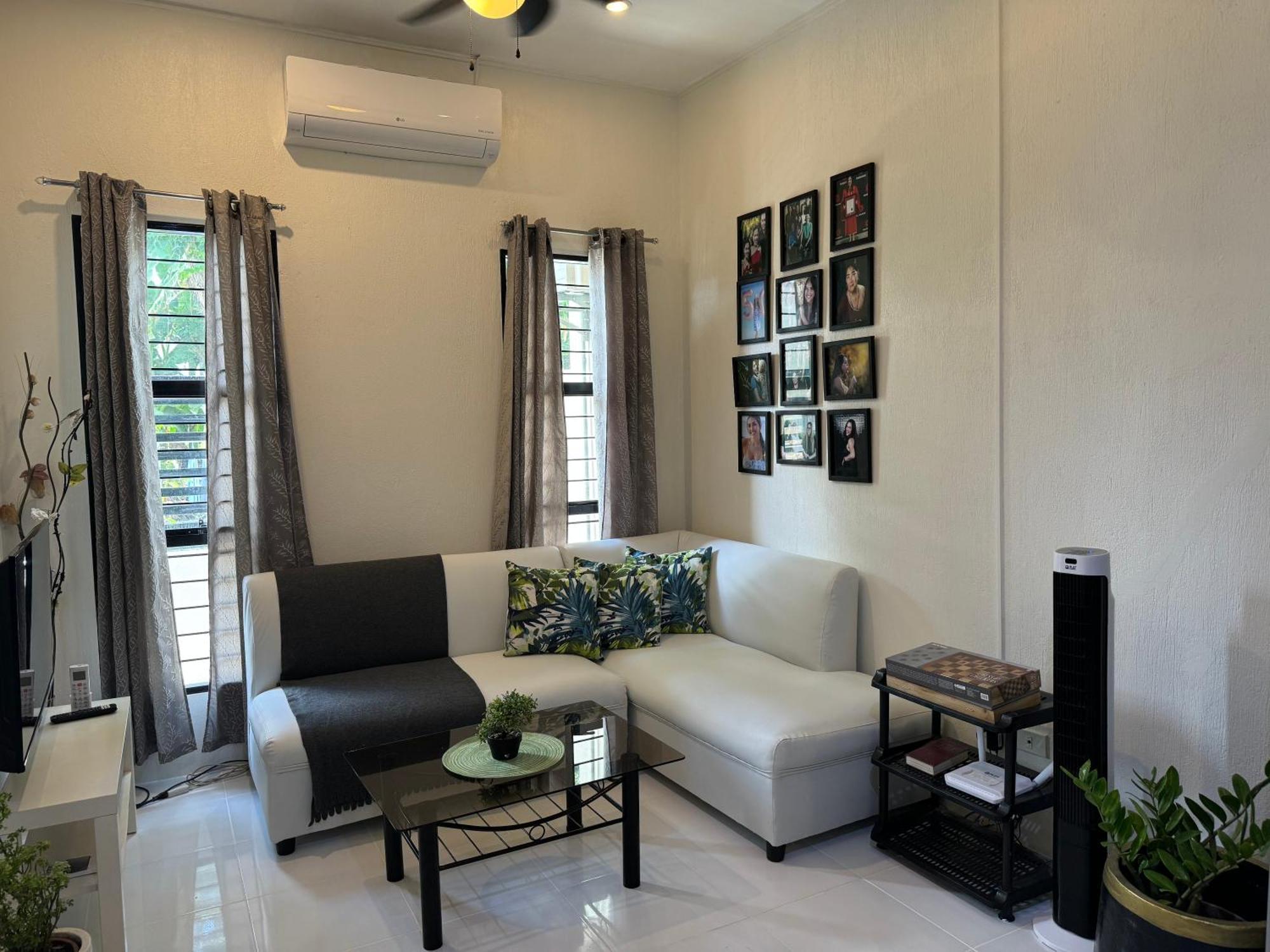 Home Away From Home. Bacolod Buitenkant foto